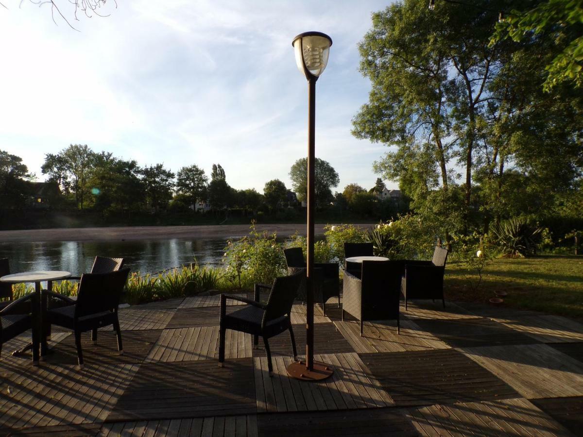 Hotel Restaurant Le Bosquet Les Ponts-de-Cé エクステリア 写真
